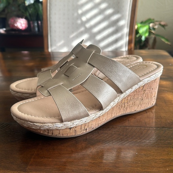 Cato Sandals - Picture 3 of 10